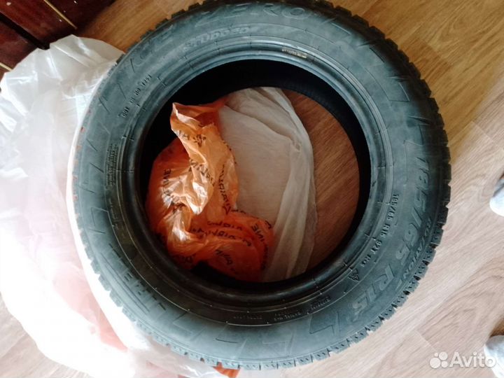 Pirelli Ice Zero 185/65 R15 92