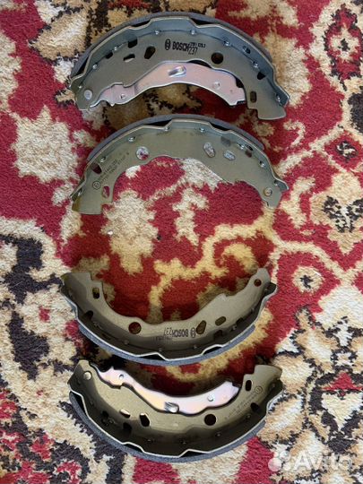 Задние тормозные кододки Renault Logan