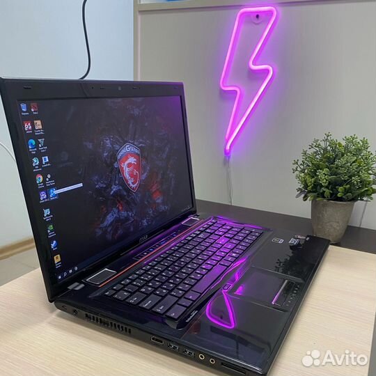 Игровой 17 дюймов GTX 1050/Core i7/IPS/12 озу