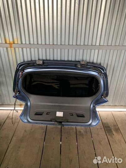 Крышка багажника бмв 1 серии F20 Ф20 BMW F20