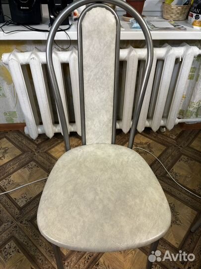 Стол и стул