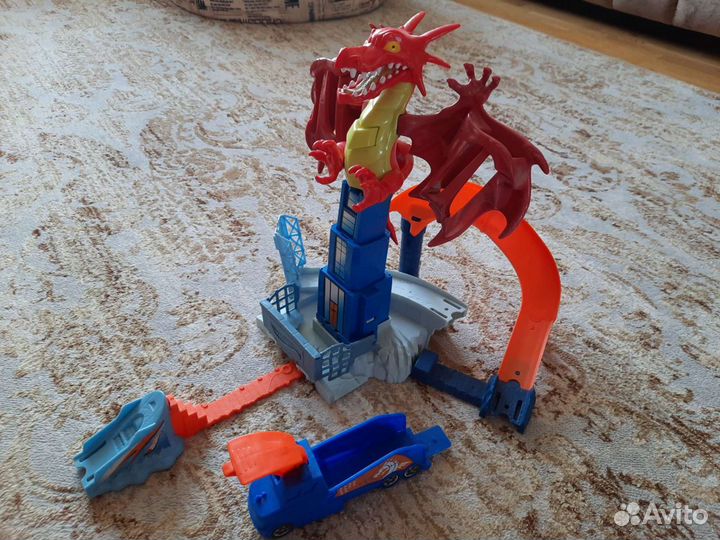 Трек HotWhells Битва с драконом