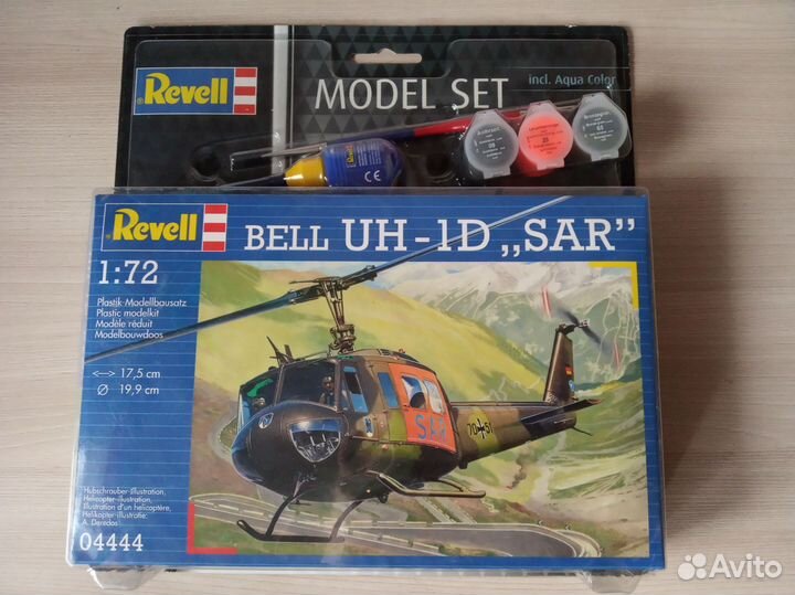 Сборная модель вертолёта UH-1
