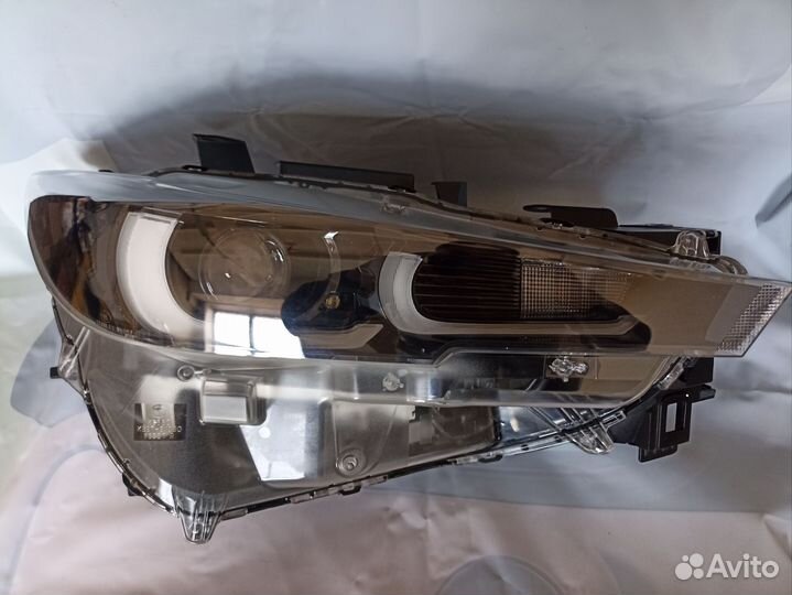 Фара правая Mazda CX-5 KF kbst-51030
