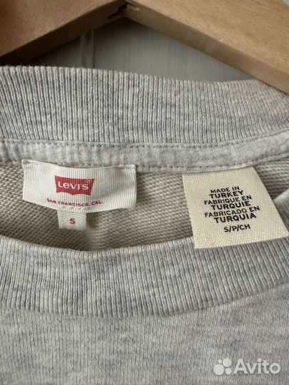 Свитшот женский levis