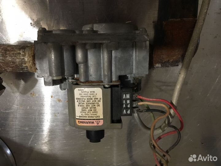 Газовый клапан VR8304M4002
