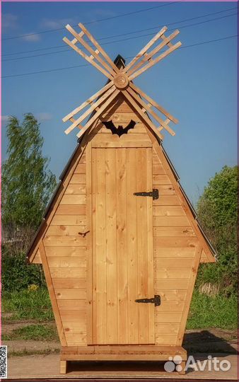 Уличный туалет деревянный HME556