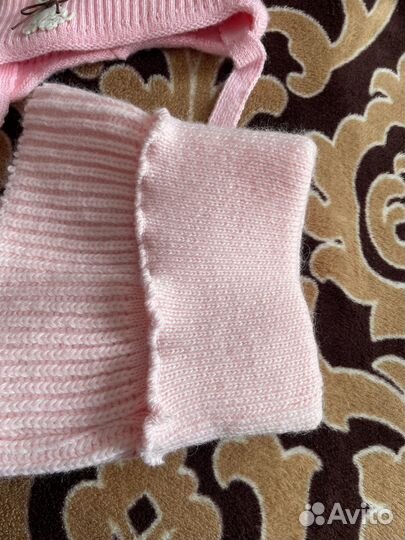 Шапка и манишка (шарф)