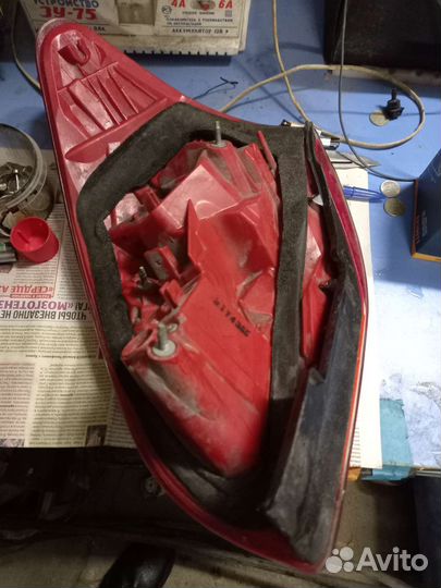 Фонарь задний rav 4