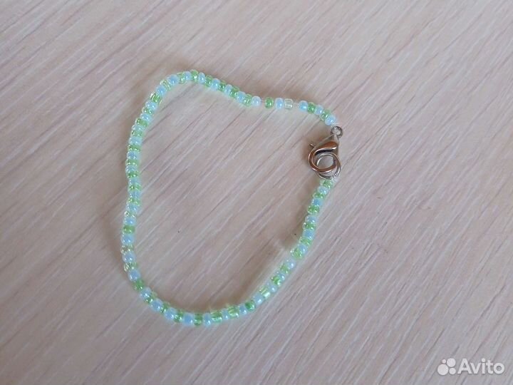 Браслет из бисера