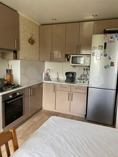 4-к. квартира, 83,6 м², 4/10 эт.