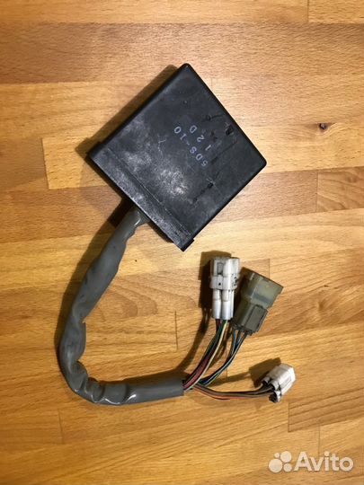 Коммутатор Yamaha