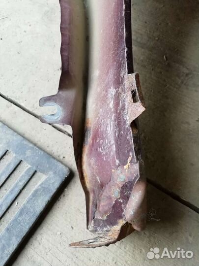 Крыло левое переднее