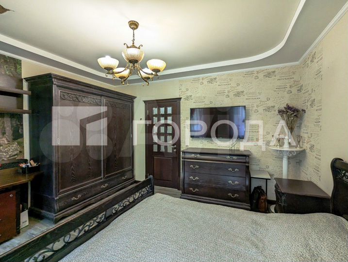 2-к. квартира, 67 м², 1/3 эт.