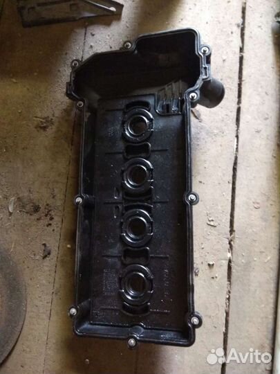 Клапанная крышка mitsubishi lancer 10