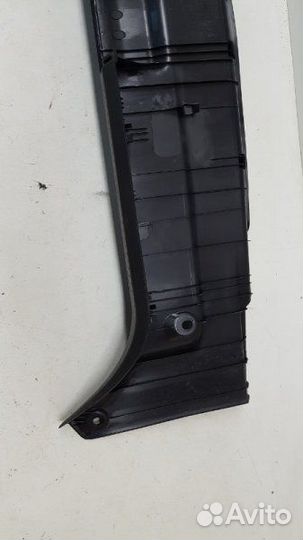 Накладка замка багажника Toyota Camry V70 2018