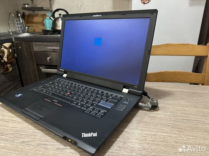 Lenovo thinkpad L520 i3-2350М/SSD/15'6 экран