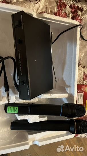 Микрофон беспроводной 2 шт+приемник