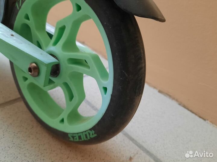 Самокат Roces 175