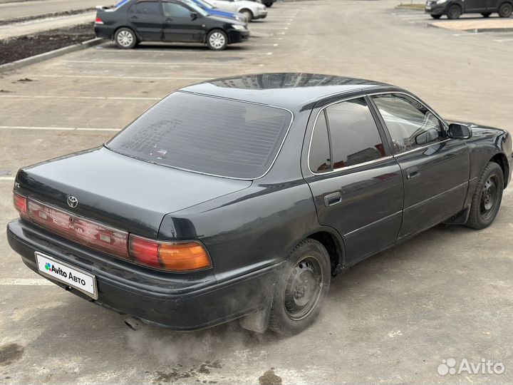 Toyota Camry 1.8 AT, 1992, 140 000 км