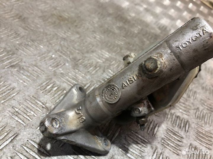 Главный тормозной цилиндр Toyota Carina E AT190