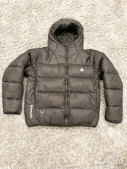 Пуховик nike acg lunar lake