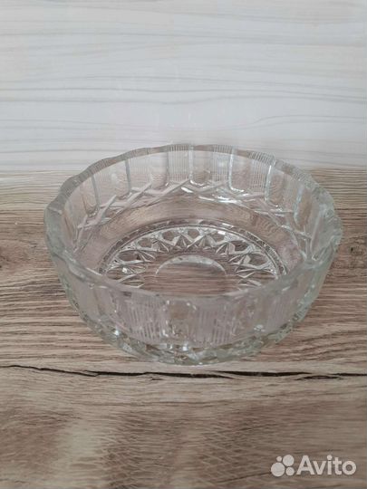 Хрустальная ваза