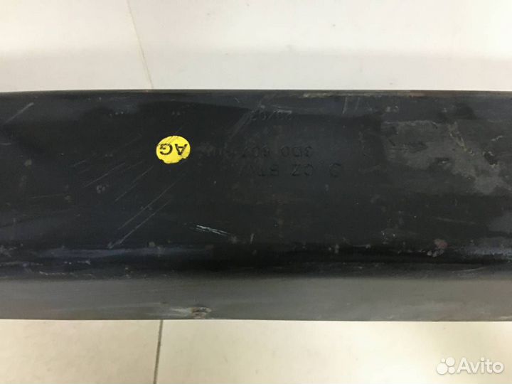 Усилитель переднего бампера Volkswagen Phaeton 2002