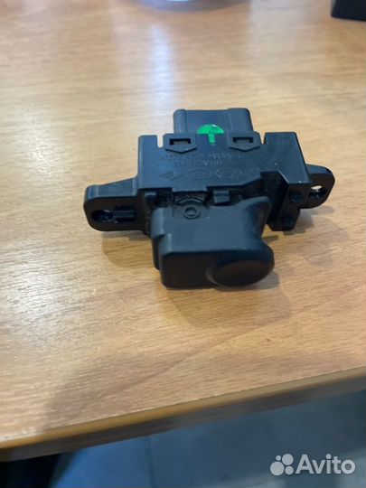 Кнопка стеклоподъемника Kia Rio 3