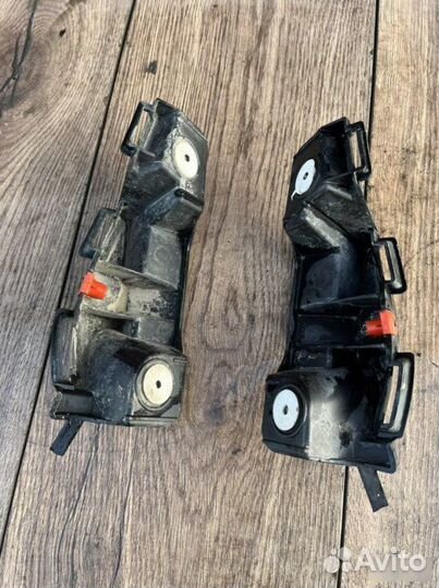 Крепление заднего бампера заднее Opel Astra GTC