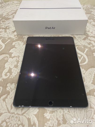Планшет apple iPad air 3