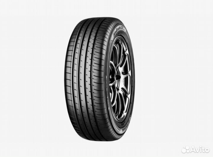Yokohama BluEarth-XT AE61 235/55 R17 103W