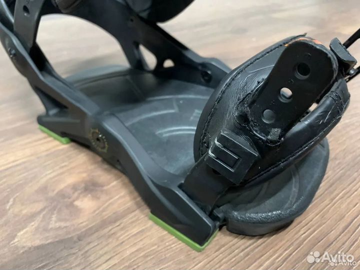 Крепления для сноуборда NOW Brigade L