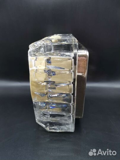 Часы настольные Маяк Хрусталь Кварц Не рабочие