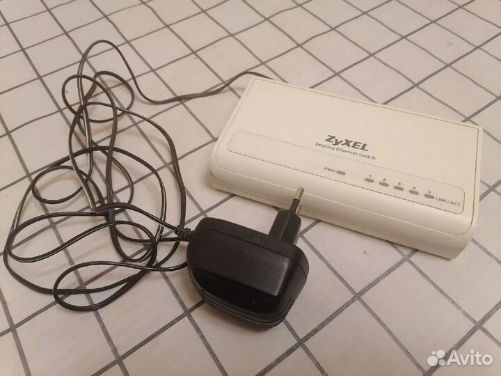 Коммутатор zyxel ES-105S