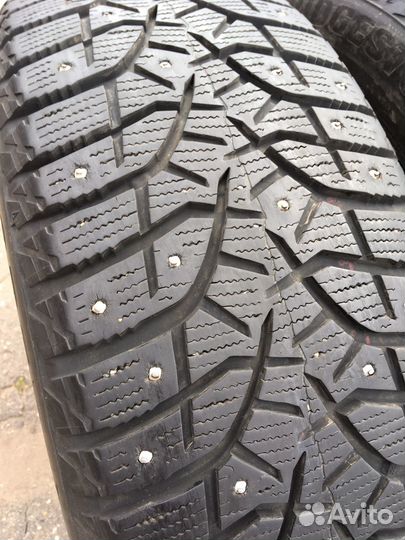 Bridgestone Blizzak Spike-02 235/55 R19