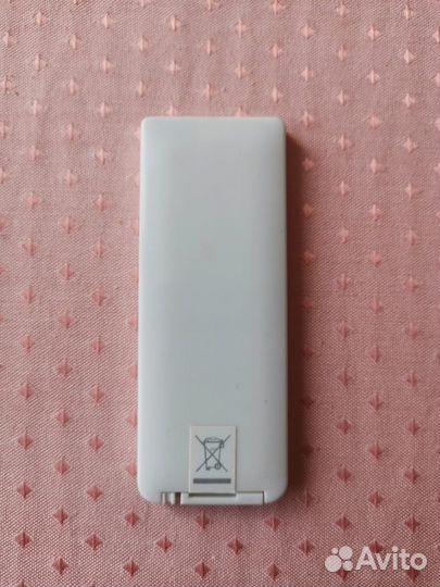 Универсальный пульт JBL