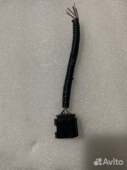 Штекер дистроника передний Toyota Camry V70/V75