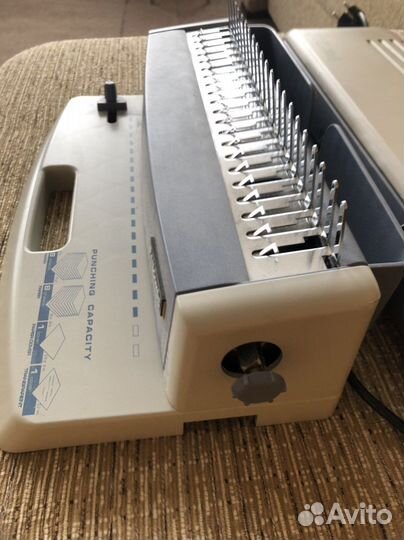 Оборудование для прошивки документов и фото