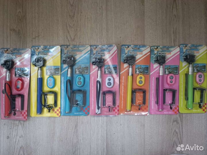 Монопод с пультом для телефона по Bluetooth