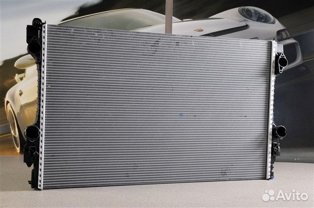Радиатор охлаждения Porsche Panamera