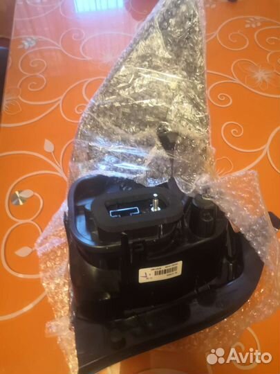 Фонарь задний правый renault logan 2