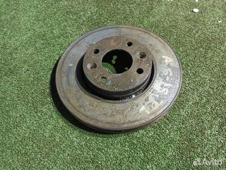 Тормозной диск передний Nissan Almera G15 1.6 2014