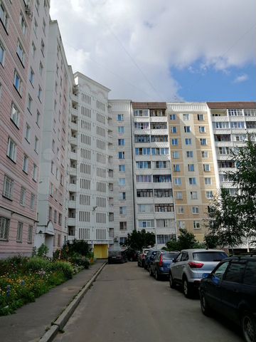 2-к. квартира, 76,1 м², 1/10 эт.