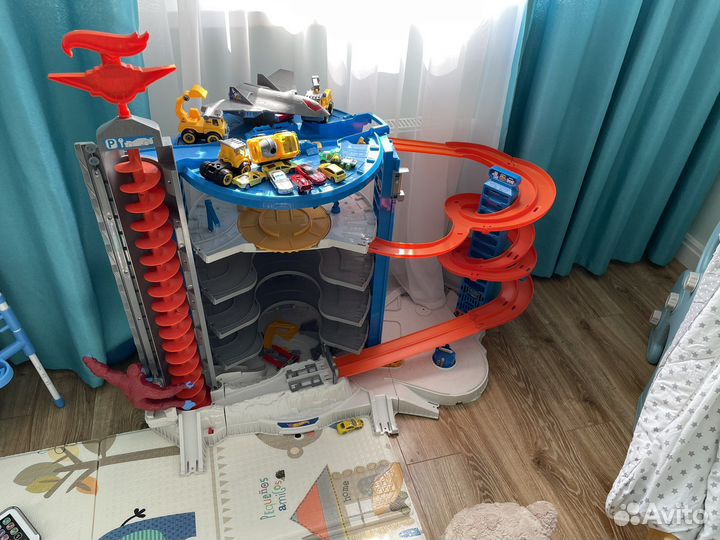 Набор Игровой Hot Wheels Супергараж Fml03