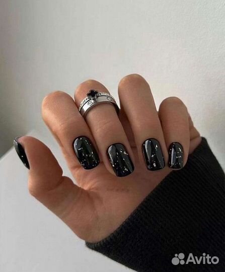 Маникюр, педикюр