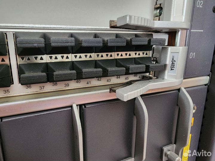 Продам коммутатор huawei S9300 (9306)