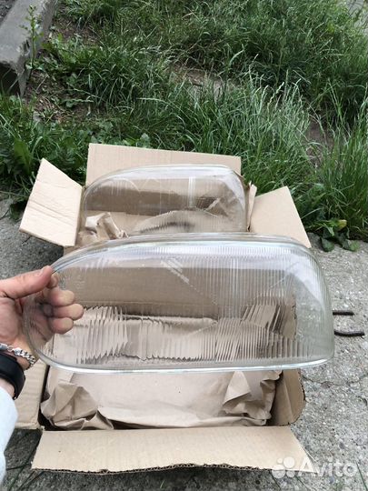 Стекла на фару Golf 3