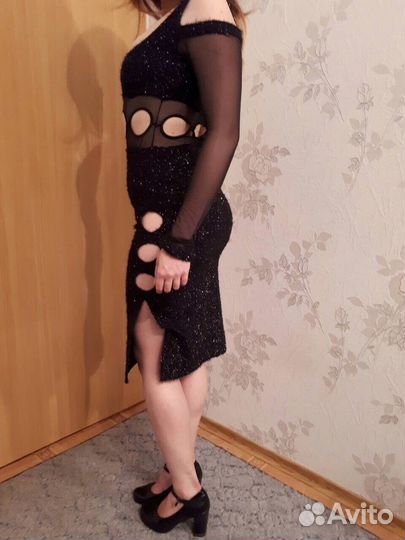 Нарядное вечернее платье