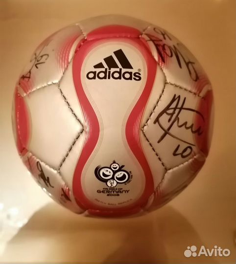 Мяч с автографами фк Зенит 2006 года
